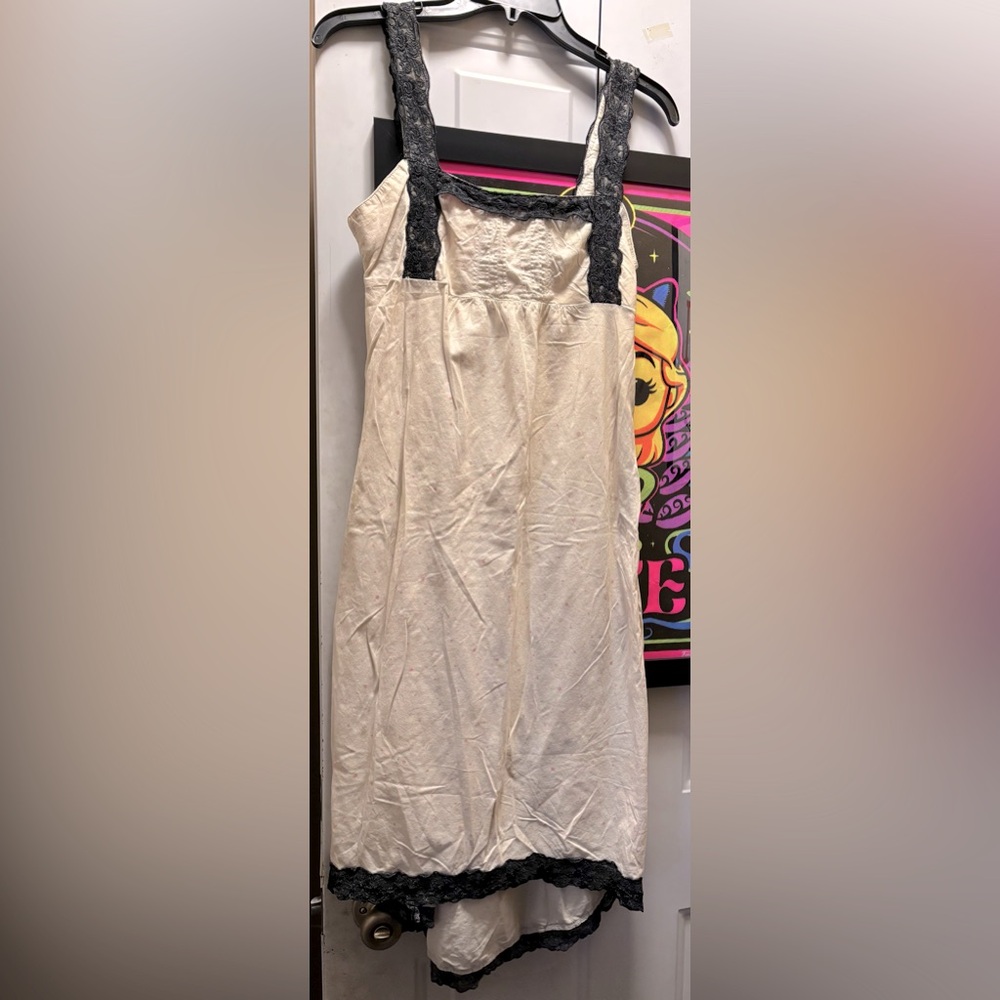 Hurley medium dress with lace detail